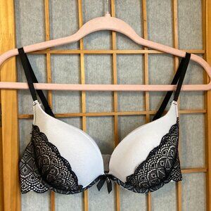 FREE WITH PURCHASE! Lovely White and Black Lace Push Up Bra